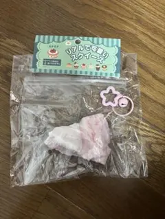 リアルで可愛い　スクイーズ　ももショートケーキ