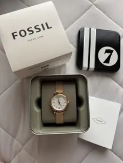 【新品未使用】FOSSIL Carlie 腕時計 28mm クォーツのサムネイル