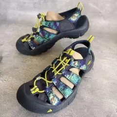 Item thumbnail for item 9525a3ce-7705-4033-9058-1d4ba4bb465e