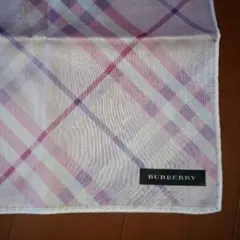 新品　BURBERRY チェック柄ハンカチ ピンク系