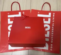DIESEL 赤 ショッピングバッグ 大　プレゼント用