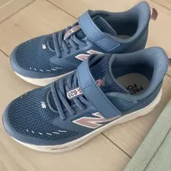 極美品　ニューバランス　20センチ