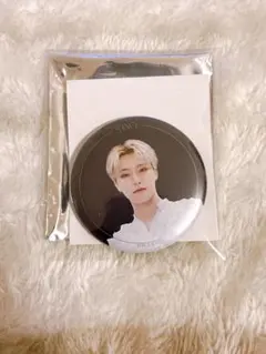 SEVENTEEN museum 缶バッジ　DINO