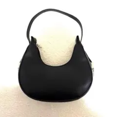 ブラック ハンドバッグ 黒 韓国 シンプル　軽量