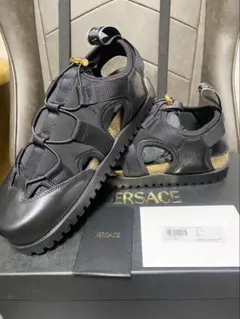 新品 VERSACE トグルサンダル ブラック ヴェルサーチ メンズ | Mercari