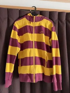 Columbia フルジップパーカー イエローとバーガンディ