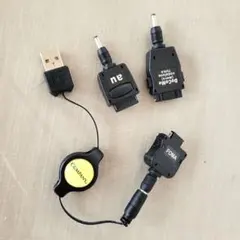ジャンク品　ガラケー　充電器　携帯電話のサムネイル