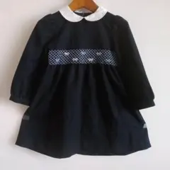 parentdream濃い紺ワンピース 白い襟 リボン刺繍スモッキングワンピース