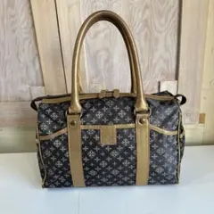 Item thumbnail for item 91686ca4-ed82-49bc-9aed-f83e71361b94