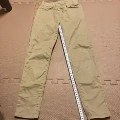UNIQLOベージュズボン130cm
