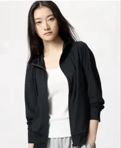 ユニクロ　エアリズム　UVカットパーカー