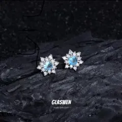 雪の結晶のピアス　パライバトルマリンカラーのCZ　シルバー　スノーフレーク　星形のサムネイル
