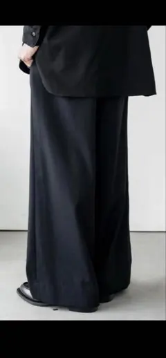 CTHY LUXURY MATERIAL TROUSERS 黒サイズ1のサムネイル