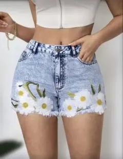 SHEIN デニムショートパンツ 花柄 刺繍