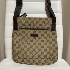 GUCCI グッチ GGキャンバス ショルダーバッグ 斜め掛け ブラウンのサムネイル