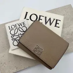 chao様専用 LOEWE 三つ折り財布 アナグラム ベージュ - メルカリ