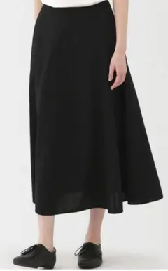 無印良品　涼感フレアスカート　洗える ＸＬ　黒のサムネイル