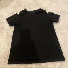 肩出しTシャツのサムネイル