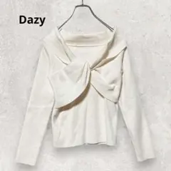 Dazy オフショルダー ツイスト リボン ニット S アイボリー フェミニン