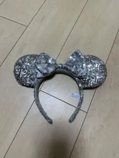 ディズニー カチューシャ スパンコール シルバー