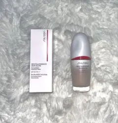 SHISEIDO エッセンススキングロウファンデーション 140