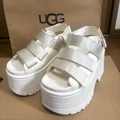 UGG アグ ゴールデンライズ 今季新作 美品 厚底サンダル ホワイト 23cm