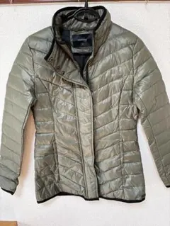 オリーブ色 Sサイズ ダウンジャケット