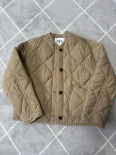 ZARA ベージュ キルティングジャケット　春用