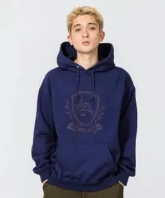 XLARGE EMBROIDERY CREST PULLOVER SWEAT