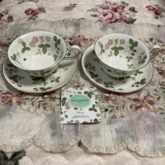 ウェッジウッド　ワイルドストロベリー　ピオニーティーカップ＆ソーサー2客セット