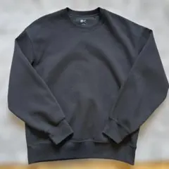 UNIQLO : C ユニクロシー スウェットシャツ Mサイズ