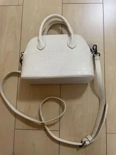 ホワイト クロコダイル型押し ハンドバッグ