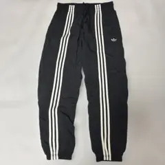 adidas アディダス3本ライン ブラックパンツ XL ナイロンパンツ　古着