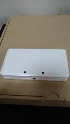 ニンテンドー3DS　ホワイト　動作品