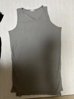 グレー タンクトップ Mサイズ　レイヤード