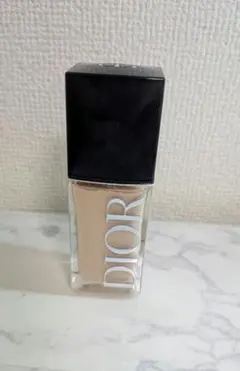 DIOR フォーエヴァー フルイド スキン グロウ 2N ショッパー有り