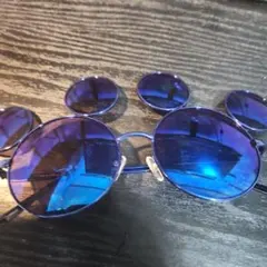 ミッキー型青色サングラス