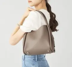 Item thumbnail for item d9dc51b8-5ab2-4a3b-9bf7-7a195411084f