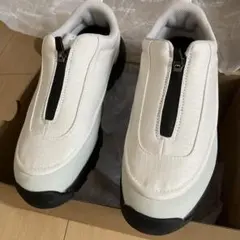 スリッポン スニーカー