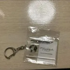 新品　マーベル　スタークインダストリーズ　アクリルキーホルダー　O