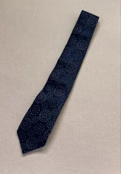 【美品】ジョルジオアルマーニ　ネクタイ　紺色　花火柄