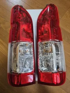 ハイエース 200系 トヨタ 純正 テールランプ 左右セット 新車外し ⁵