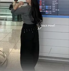 Amood One of you ワイドパンツ スタッドベルト　バックデザイン