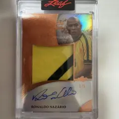 Ronaldo Nazário サイン入りカード 1/5 - メルカリ