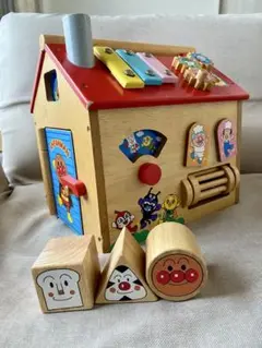 【希少】アンパンマン 遊びいっぱい木のパン工場　木のおもちゃ　家　ポットン落とし