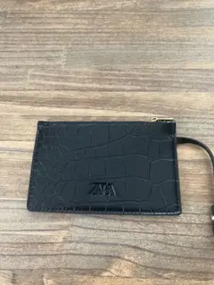 ZARA ブラック クロコダイル型押しポーチ