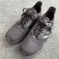 adidas アディダスcloud formスニーカー黒 27.5㎝