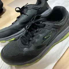 (28.5cm)スケッチャーズ　ランニングシューズ