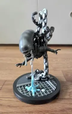 Q-fig エイリアン