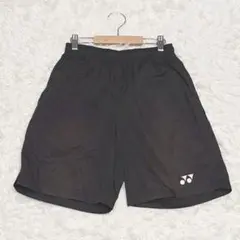 YONEX ハーフパンツ 黒色 テニス バドミントン ロゴ入りウェア Z9702